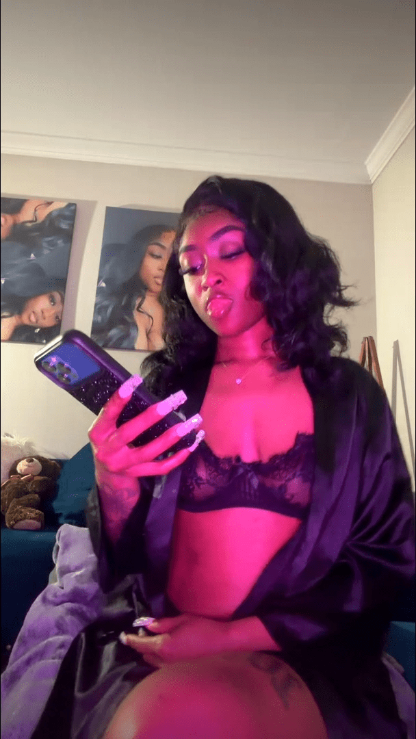 Queen zaeee Live