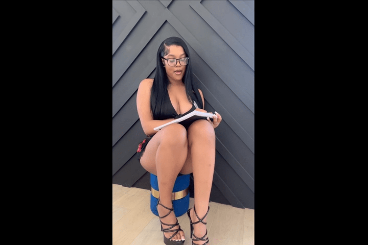 Lola Teases 
